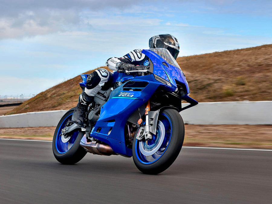 2026 YAMAHA YZF-R9